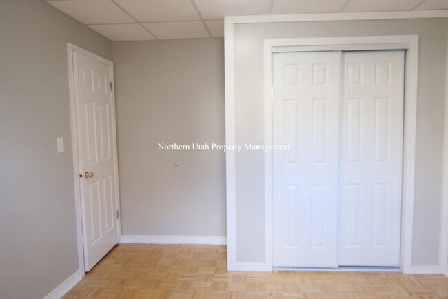 Building Photo - Amazing South Ogden Home with Everything!