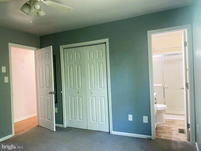 Building Photo - 6009 Noranda Dr