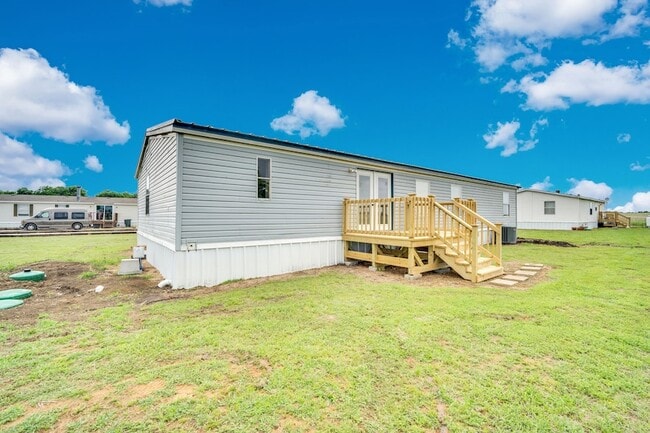 Building Photo - 110 Private Rd