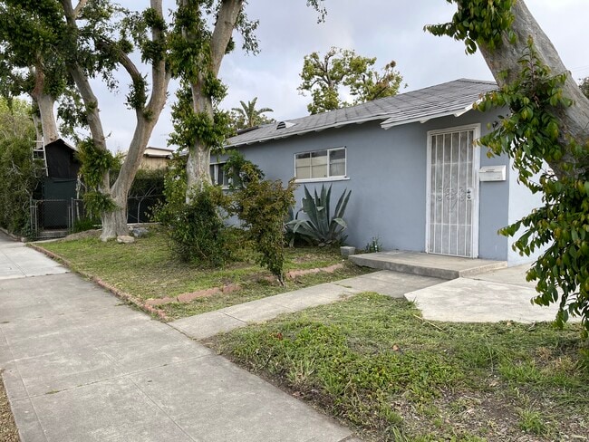 Front view - 1400 N Whitnall Hwy