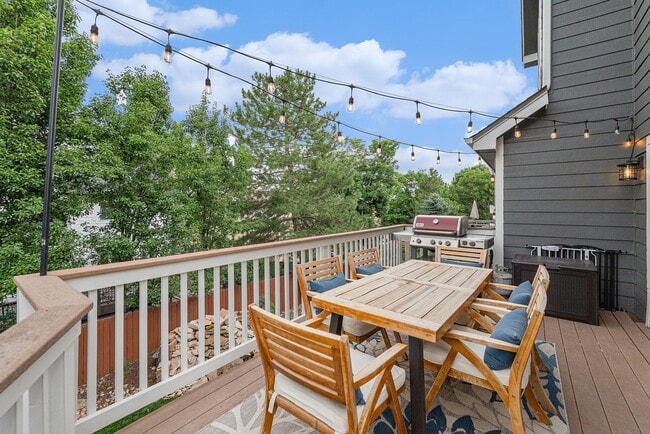 Building Photo - Beautiful West Arvada Home Available Septe...