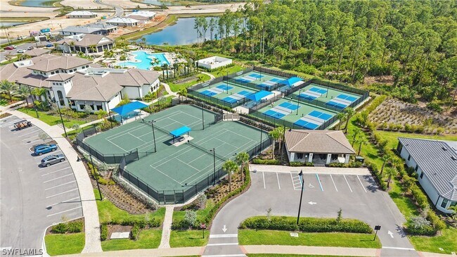 Building Photo - 1905 Fresno Ave