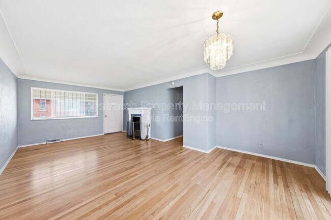 Building Photo - 2301 Belleview Ave