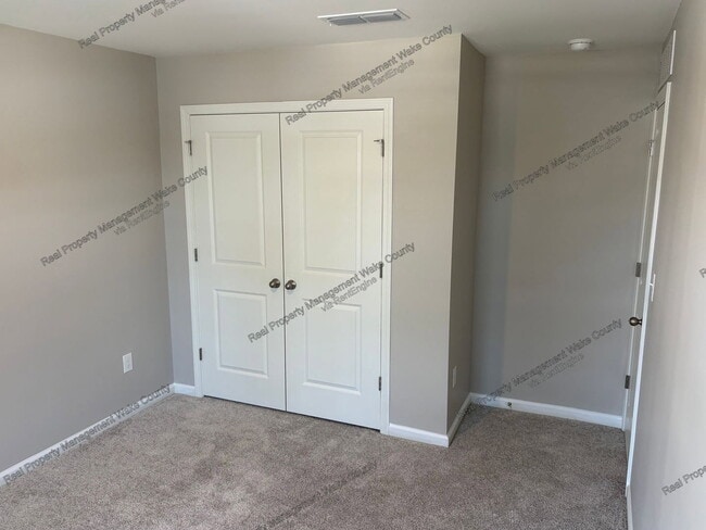 Building Photo - 2632 Pivot Rdg Dr
