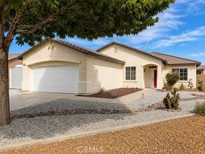 Building Photo - 13900 Nelliebell Dr