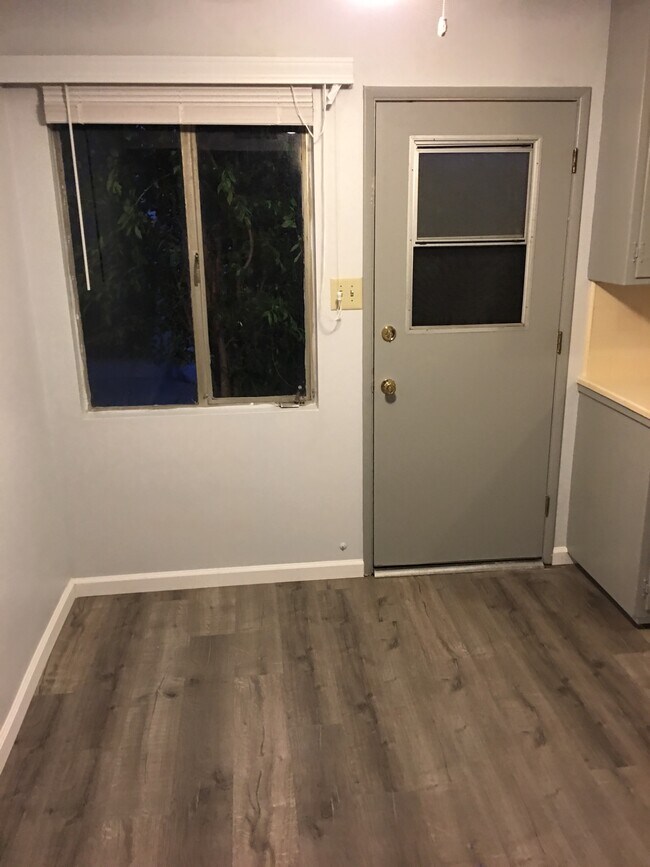 Building Photo - 14507 Corby Ave