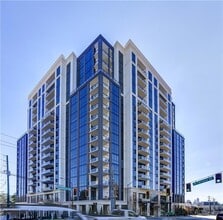 Building Photo - 2425 Peachtree Rd NE
