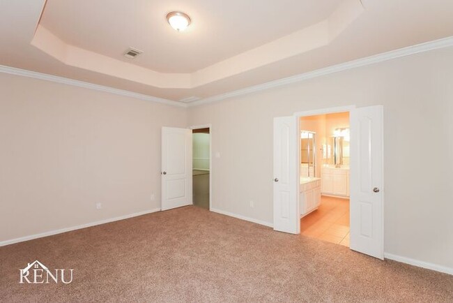 Building Photo - 2713 Autumn Falls Drive