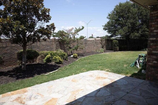 Building Photo - 4122 Candlewood Cir