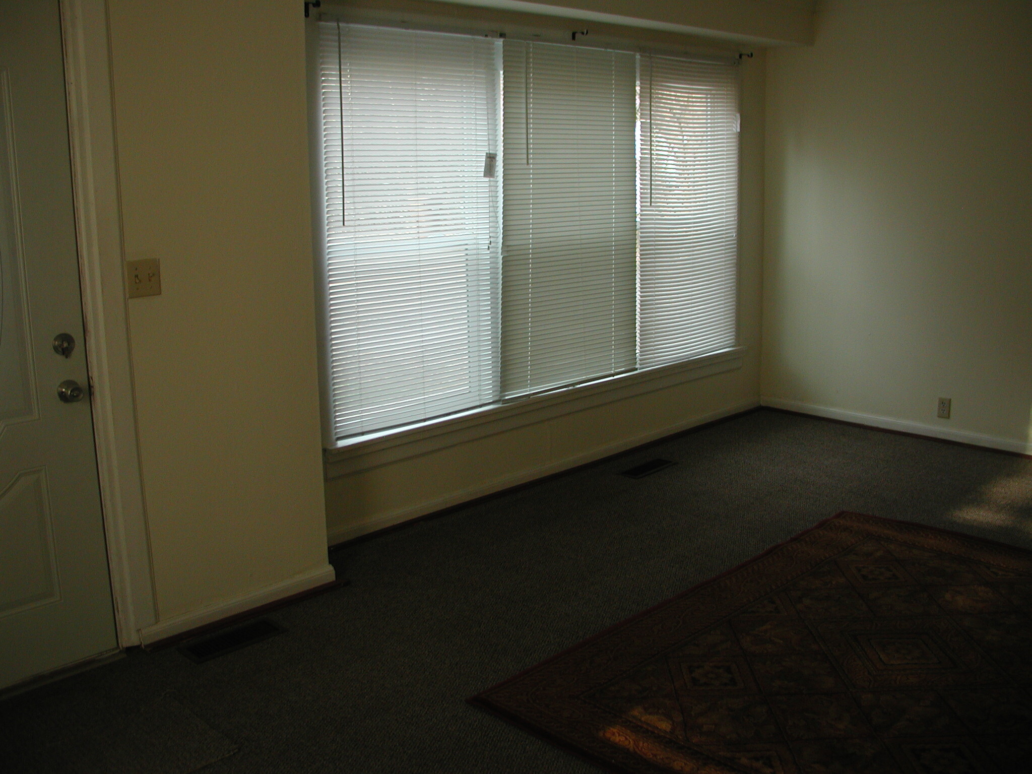 Building Photo - 402 Wolfe Ave