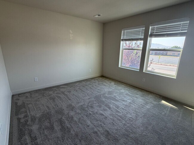 Building Photo - 1407 W 11380 S