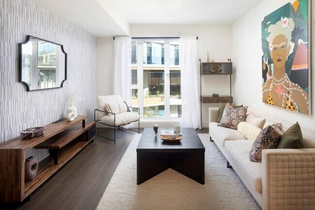 Building Photo - 2.0 bedroom in Los Angeles California 91766