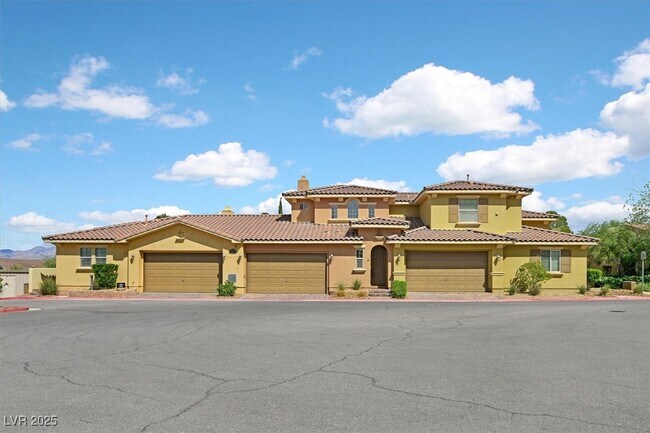 Building Photo - 31 Via Mantova