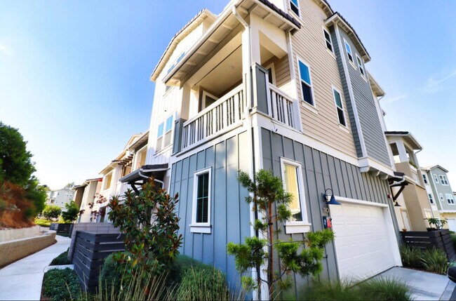 Primary Photo - 1110 Makena Way