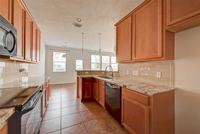 Building Photo - 22 Wickerdale Pl