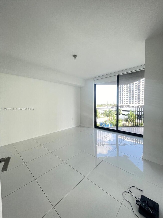 Building Photo - 5252 NW 85th Ave