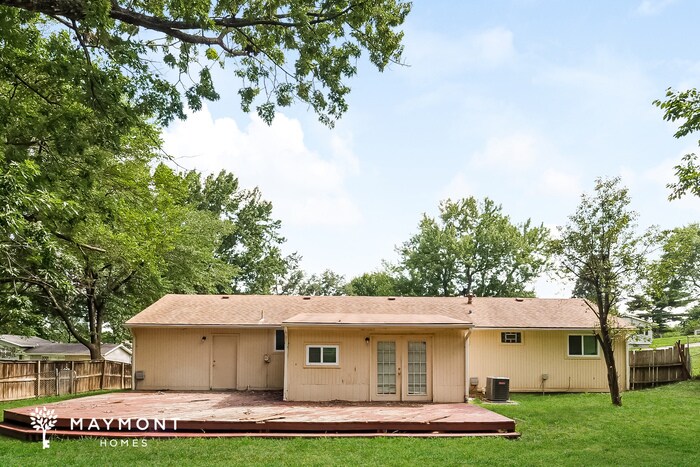 Building Photo - 6606 NW 70 Terrace