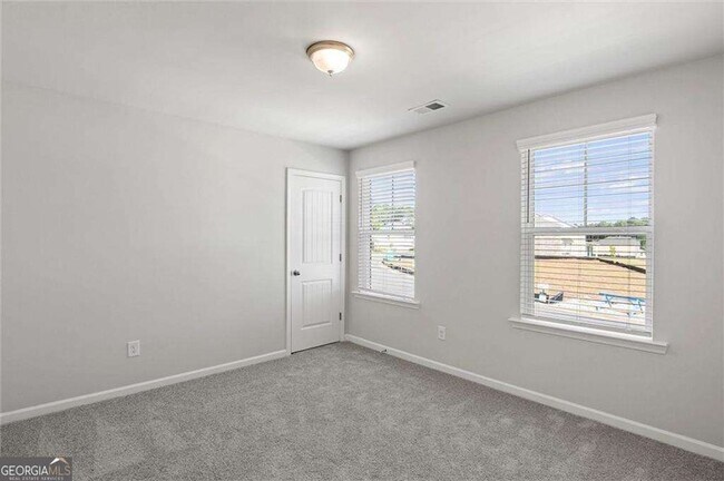 Building Photo - 213 Chiswick Lp