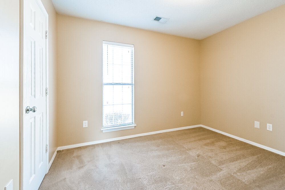 Building Photo - 9150 Belmont Dr