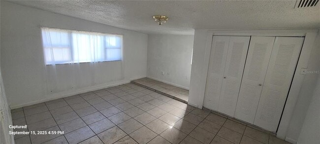 Building Photo - 2027 Bentley St