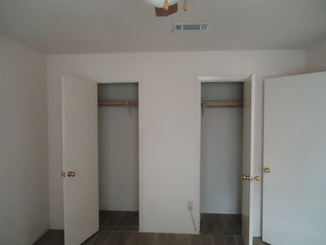 Building Photo - 7610 Lemma Dr