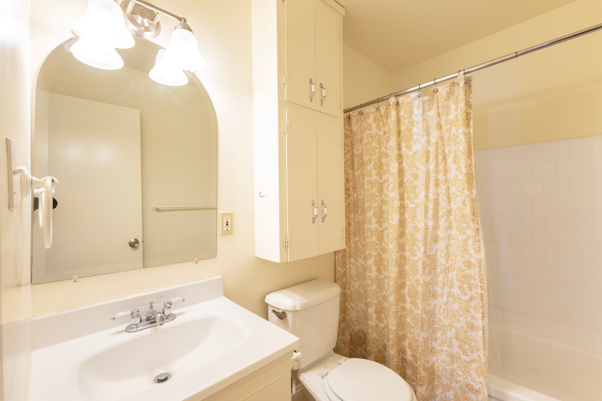 Building Photo - 6900 McQuillan Cir