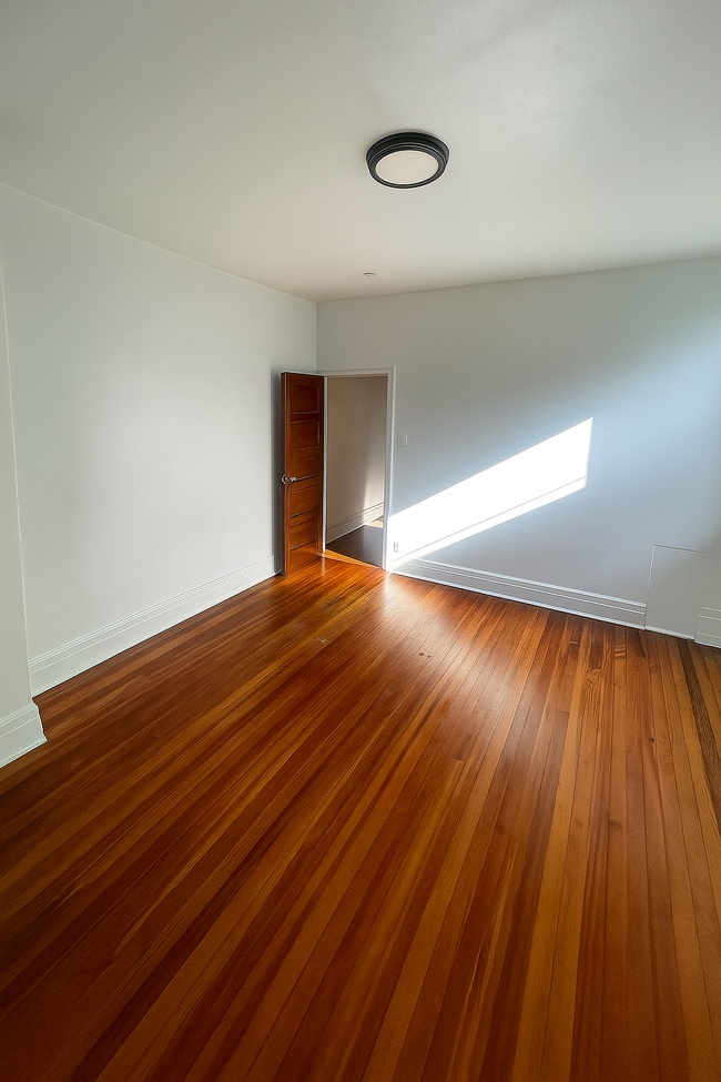 Building Photo - 4638 N 11th St