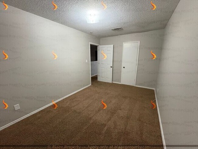 Building Photo - NOW LEASING : 3 Bed 2.5 Bath Townhouses