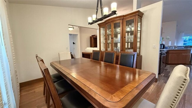 Building Photo - 175 Cloverdale Rd