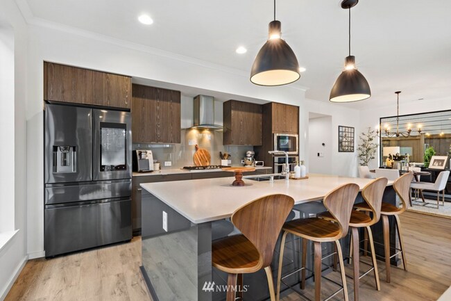 Building Photo - Designer 4-Bedroom Home with Covered Outdoor Living in Lake Stevens