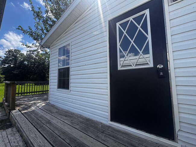 Building Photo - WELCOME HOME!