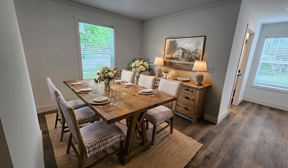 Building Photo - 3735 Pinoak St