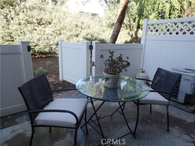 Building Photo - 28265 Paseo El Siena