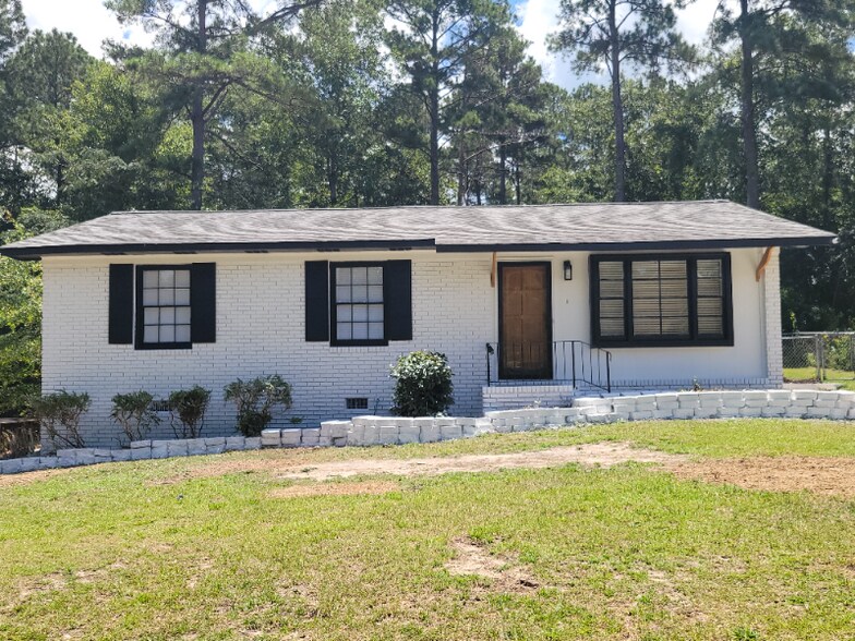 Building Photo - 3567 Kingsview Dr