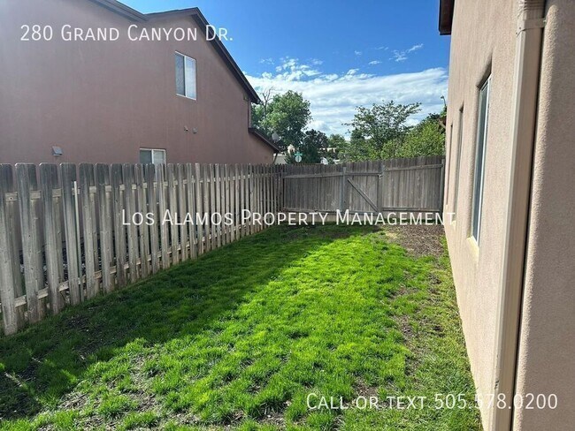 Building Photo - 280 Grand Canyon Dr