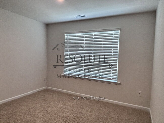 Building Photo - 8550 Beckett Chase Wy