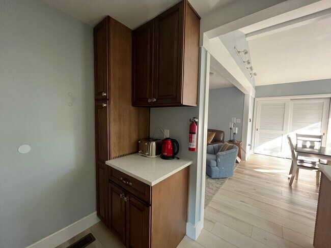 Building Photo - 315 Goldfinch Pl