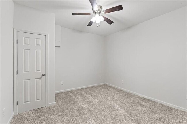 Building Photo - 3360 Pierce Arrow Cir