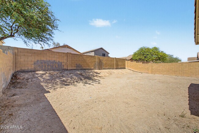 Building Photo - 22820 W Papago St