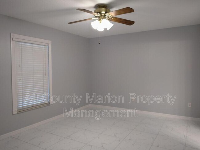 Building Photo - 475 NE 35th St