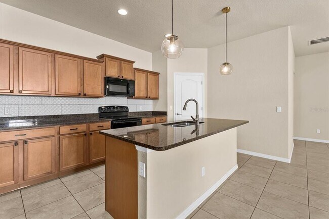 Building Photo - 11711 Breadfruit Ln