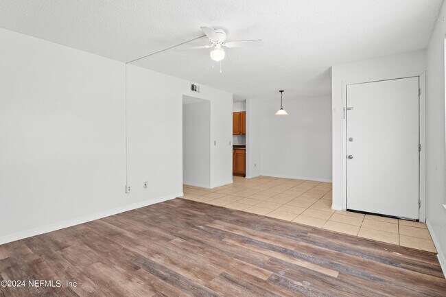Building Photo - 476 Lombard St