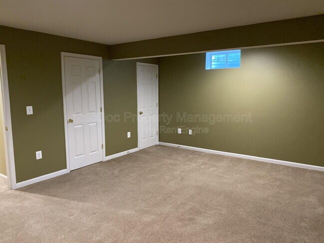 Building Photo - 121 Riggs Rd
