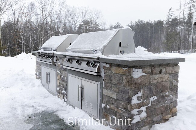 Building Photo - 12 Marco Ln