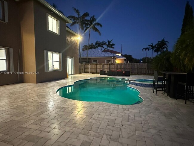 Building Photo - 15549 SW 150th St