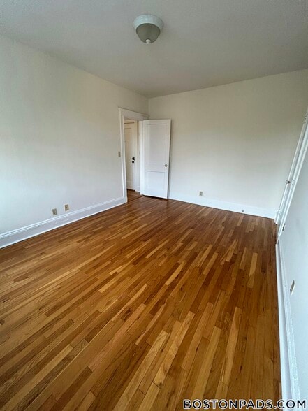 Building Photo - 21 Wendell St