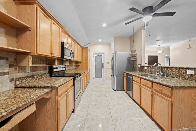 Building Photo - 6739 Tezel Bend