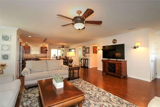 Building Photo - M2393 Carriage Hill Way (VC/M5)