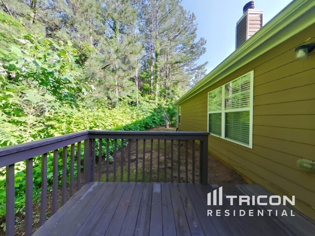 Building Photo - 7070 Springgrove Ct