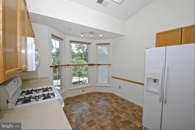 Building Photo - 2002 Peggy Stewart Way